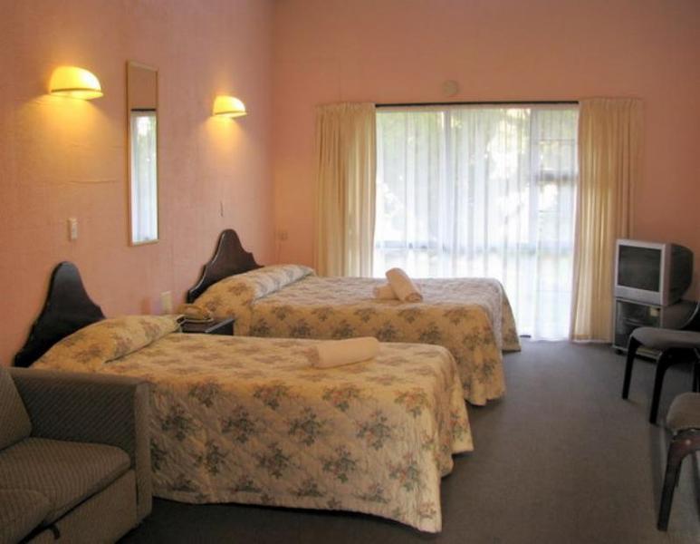 Burwood Motel Whanganui Buitenkant foto